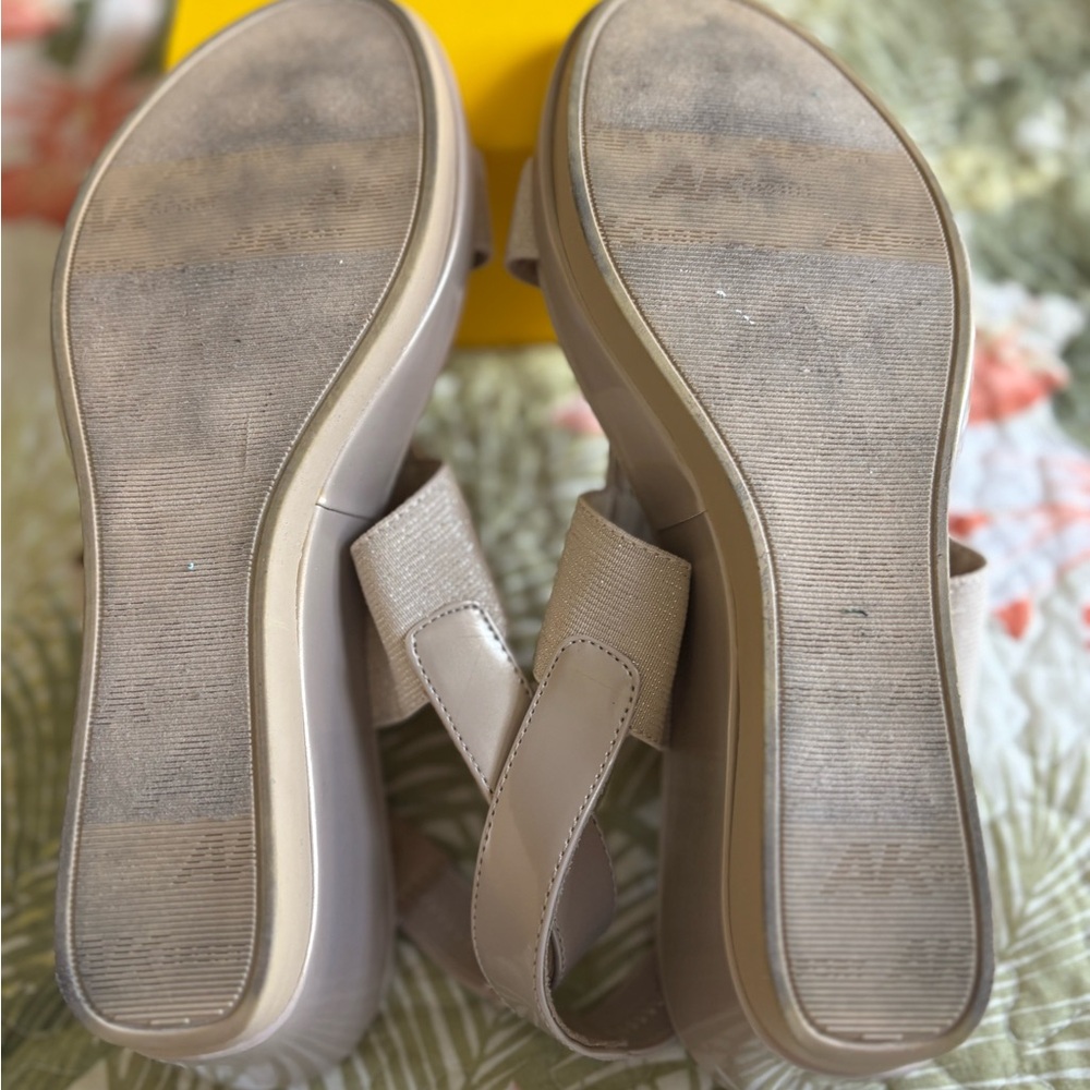 Anne Klein Beige Wedge Sandals with Silver Details 9.5M - Picture 5 of 5